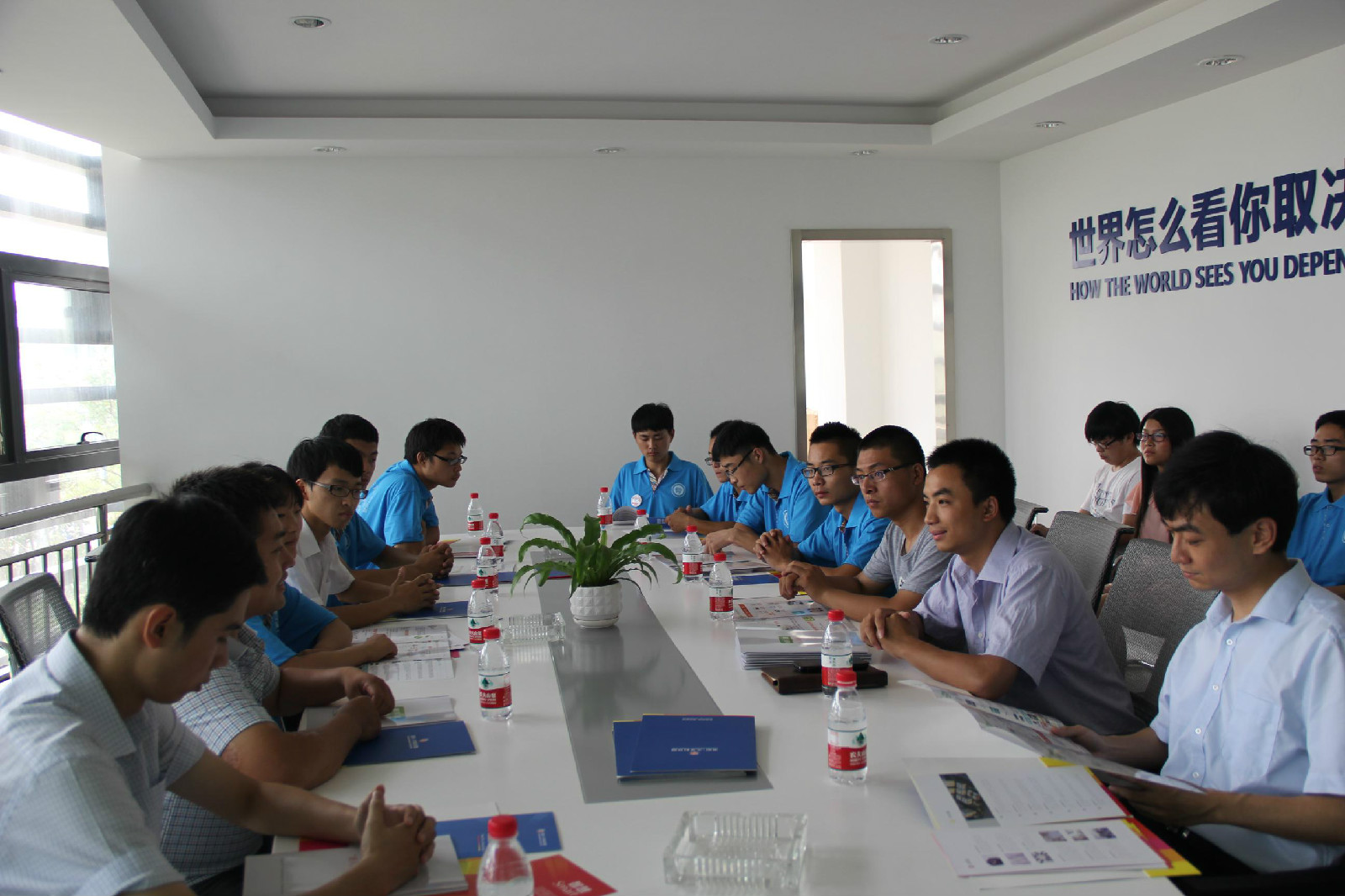 实践团会议剪影 实践团会议剪影