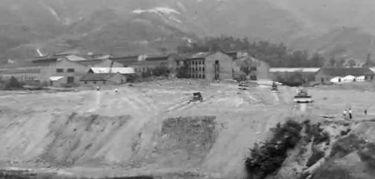 四川汽车製造厂建设1个月(重庆市双桥区) 四川汽车製造厂建设1个月(重庆市双桥区)