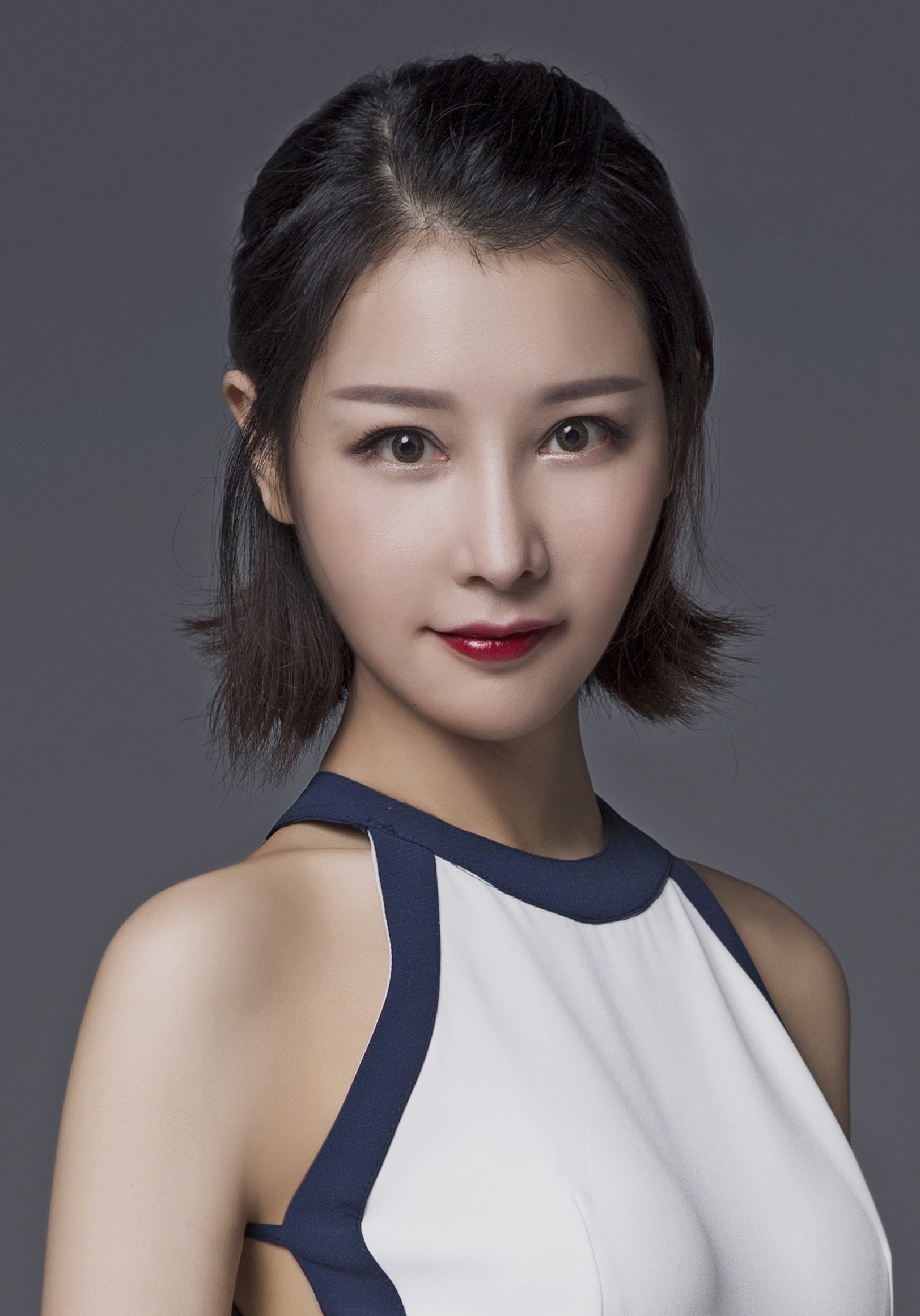 米亚莉娜