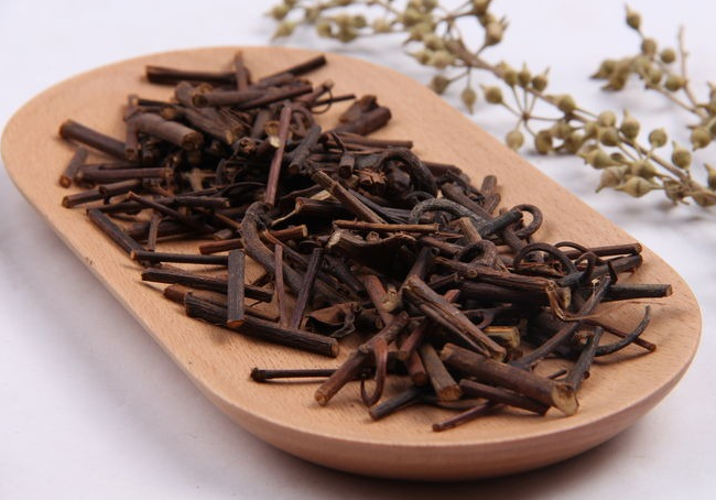 天麻钩藤茶