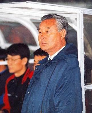 崔殷泽(延边队第一位外籍教练) 崔殷泽(延边队第一位外籍教练)