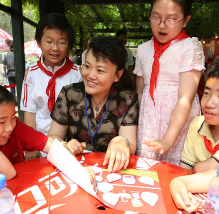 周又红(中国科协青少年部专家)