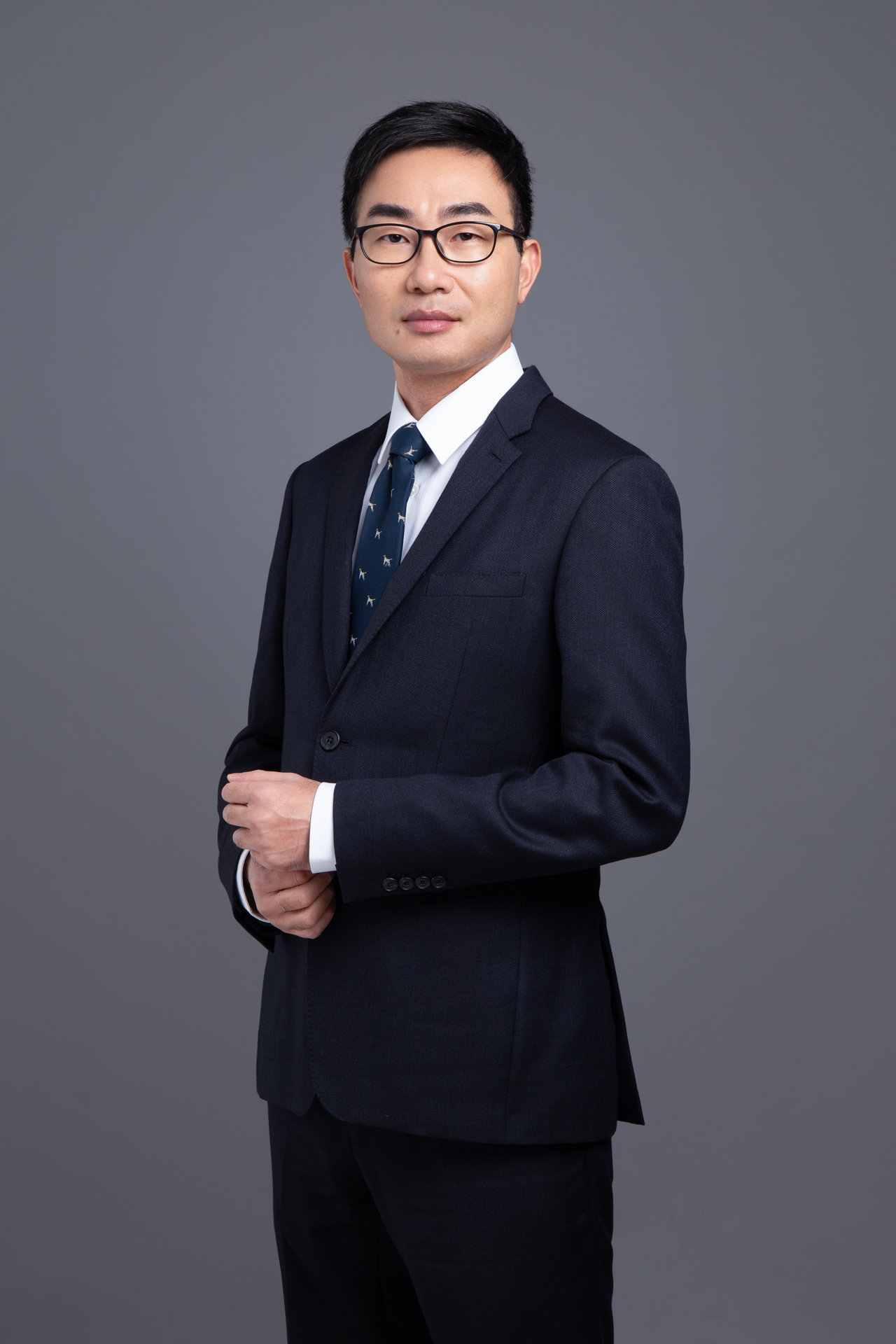 鲁宏(建设工程及房地产专业律师)